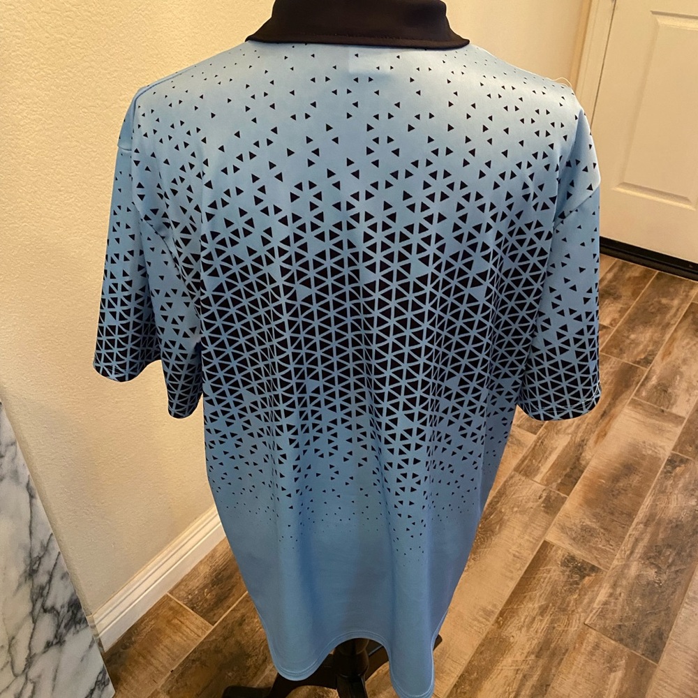 Men’s Golf Shirt.